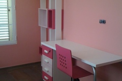 escritorio-blanco-y-rosa